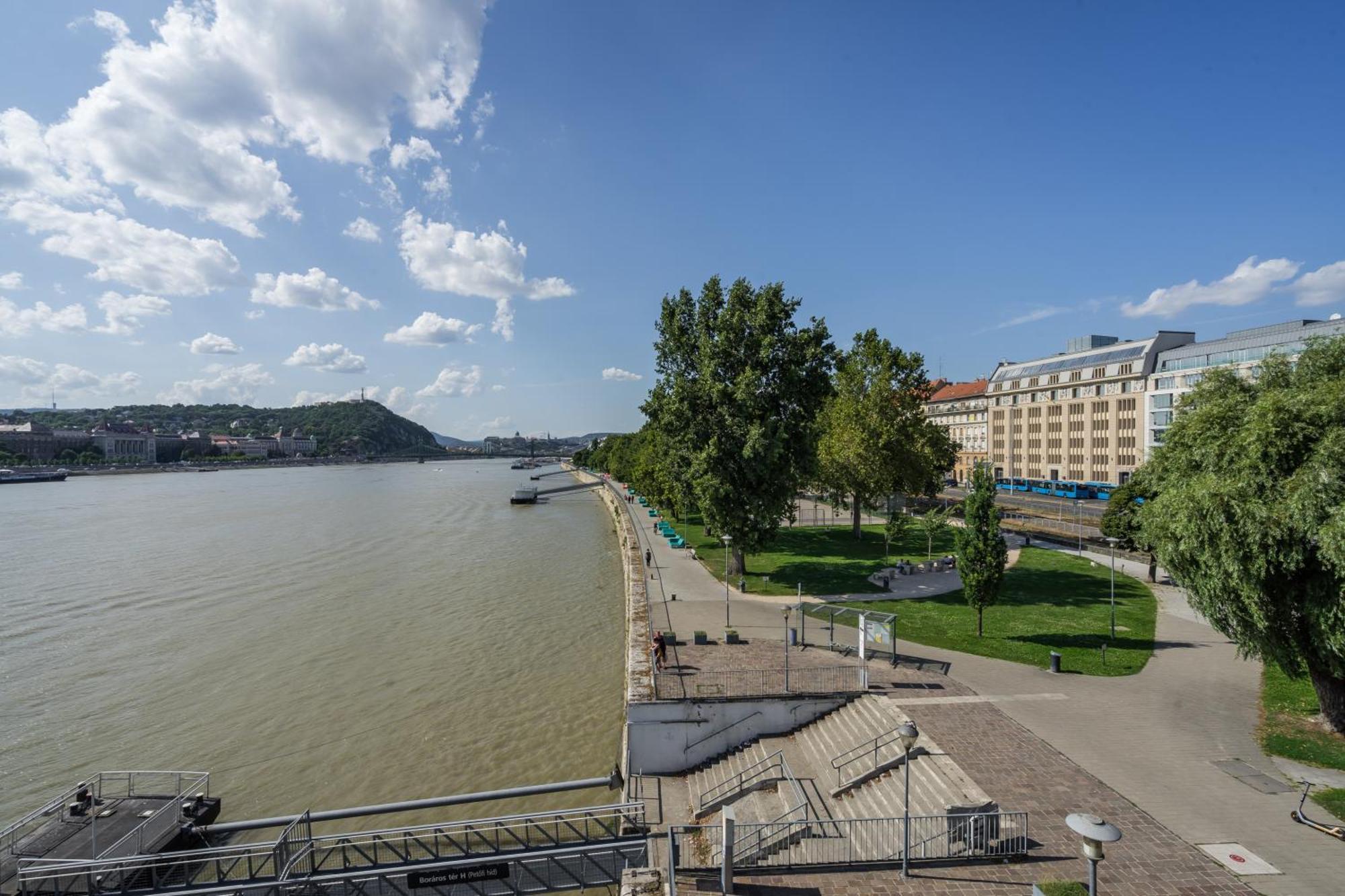 Angel With Free Garage Parking Apartman Budapest